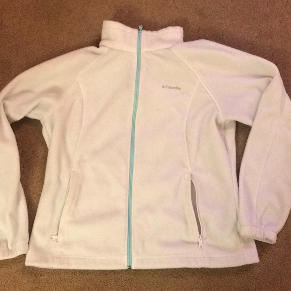 White fleece Columbia Jacket